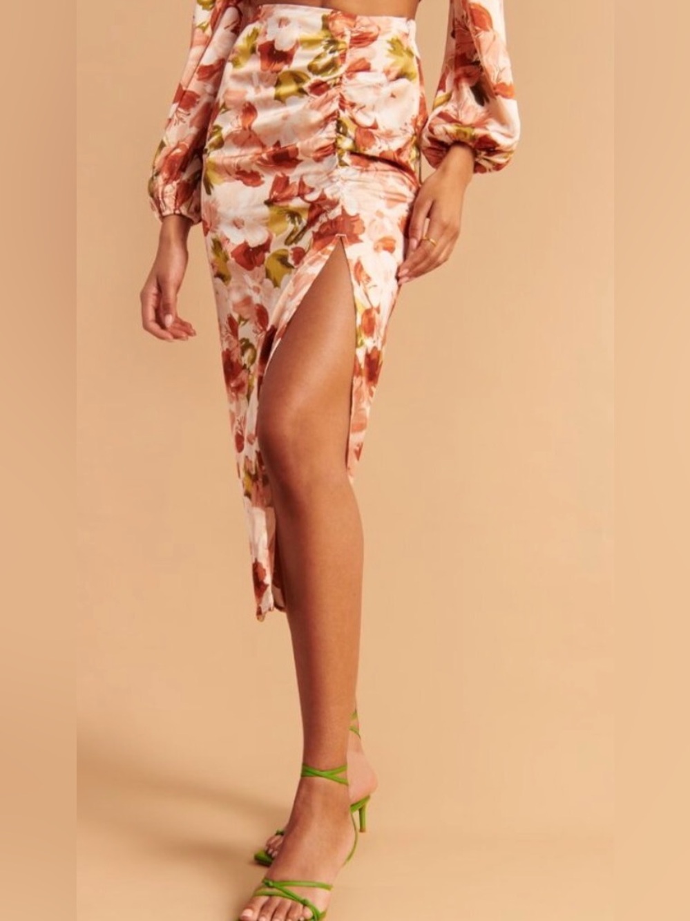 Abercrombie & Fitch Floral Satin Midi Skirt Ruched Side with leg Slit Women’s XL